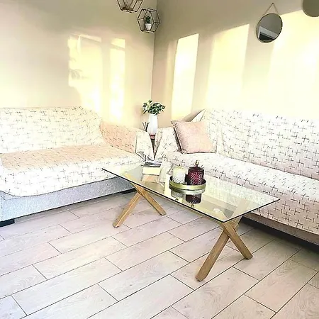Apartament Violla